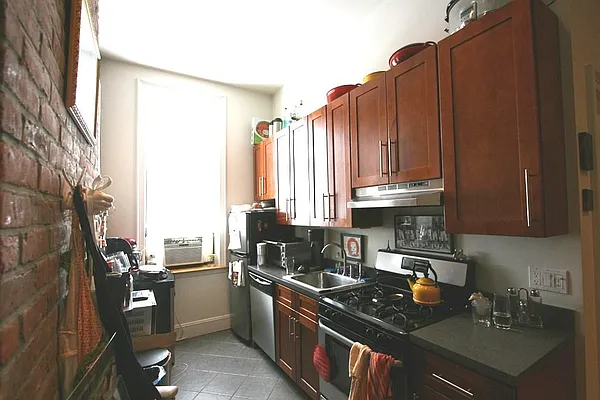 Rented by Corcoran | media 28