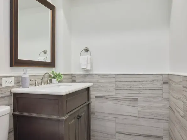 1400 Fifth Avenue image 10 of 13