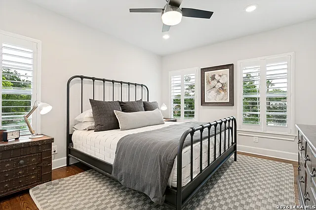 488 E Olmos Dr #3 — Photo 11