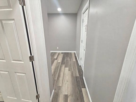 4th image of 94 Park Ave APT 1
