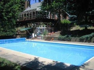 6960 Carmody Rd, Coloma, MI 49038