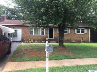 4801 Blue Haven Dr NW, Huntsville, AL 35810