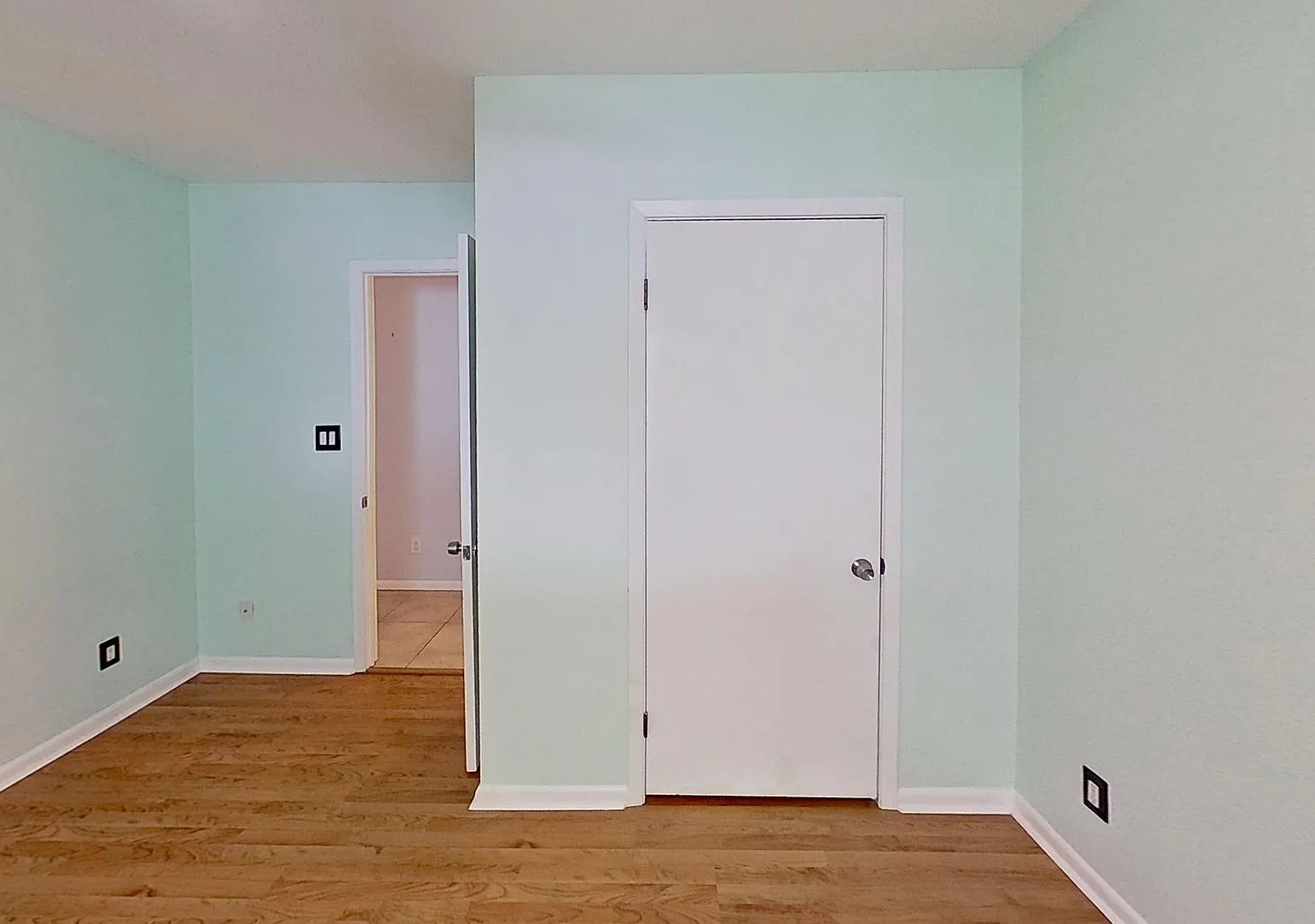 181 Maple St — Photo 4
