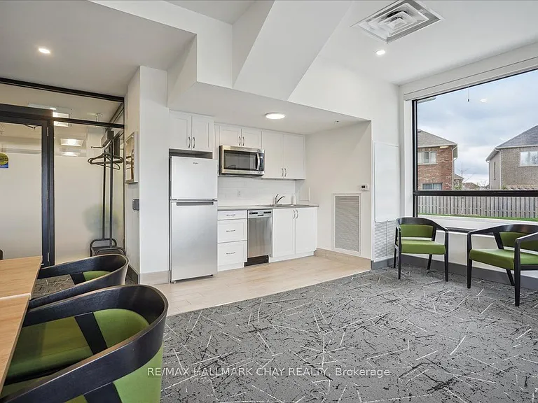 30 Hanmer St W #203 — Photo 35