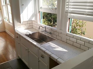 427 E Anapamu St APT B, Santa Barbara, CA 93101