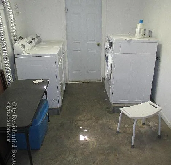 4 Greenway Ct #8 — Photo 11