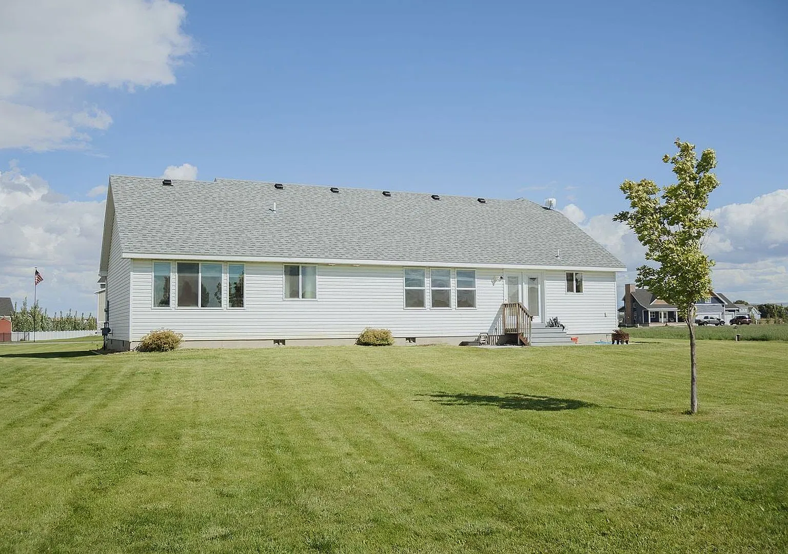 River Rock Estates Home For Rent | 3 Bed, 2 Bath & 3-Car Garage — Photo 3