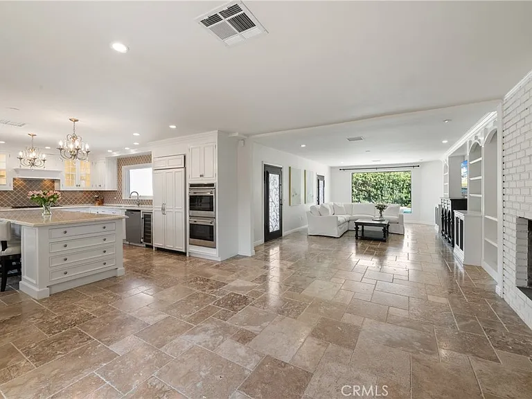 72408 Desert Dr — Photo 9