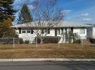 5 Arlington Pl, Piscataway, NJ 08854