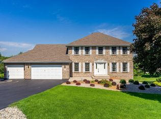 12116 Carberry Ln, Roscoe, IL 61073