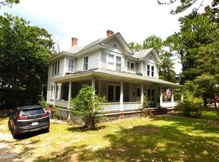 180 N May St, Southern Pines, NC 28387