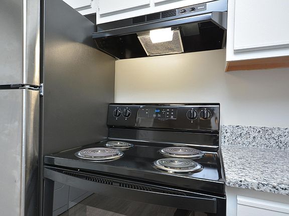 5th image of 1814 Bradford Dr #99
