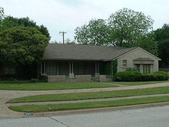 4th image of 519 S Lois Ln