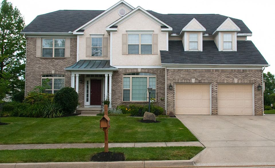 1st image of 8095 Chateau Ln