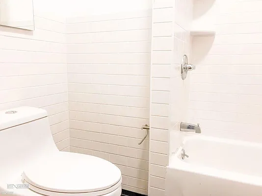 Rented by Citi Habitats | media 7