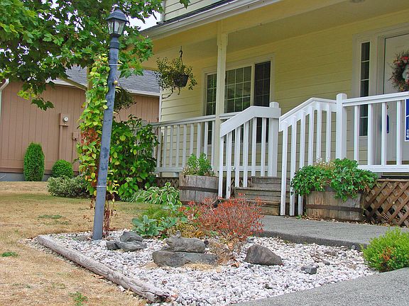 3rd image of 826 130th St E