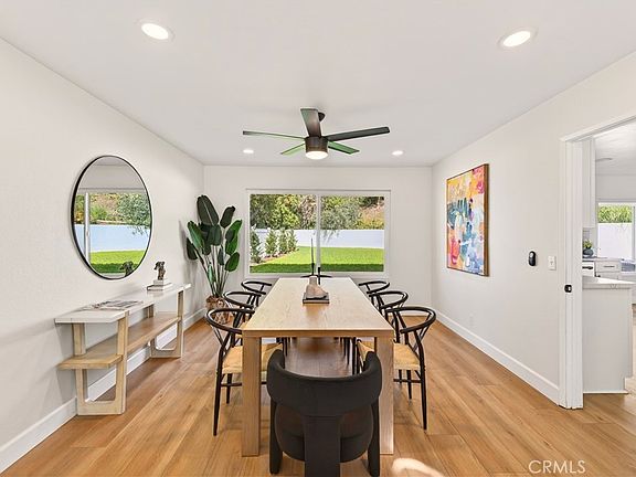 4th image of 1070 S Road Runner Rd