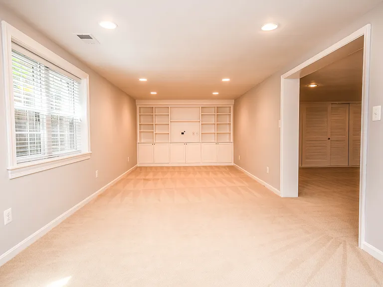 1211 Vinita Ln — Photo 50