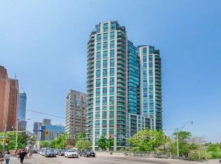 300 Bloor St E #2109, Toronto, ON M4W 3Y2
