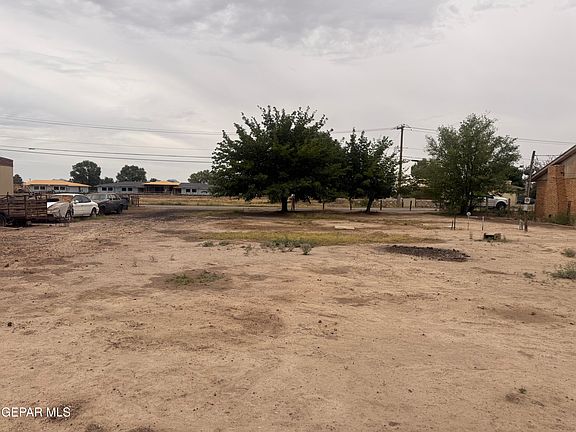 4th image of 1043 Ada Ln