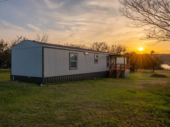 308 N Lakeview Dr, Palo Pinto, TX 76484