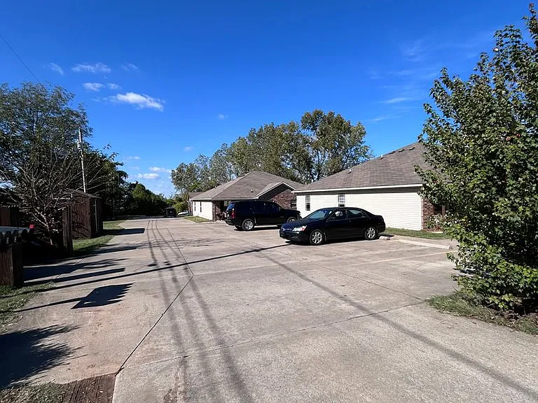 2200 S 17th A F Fld #A-F — Photo 5