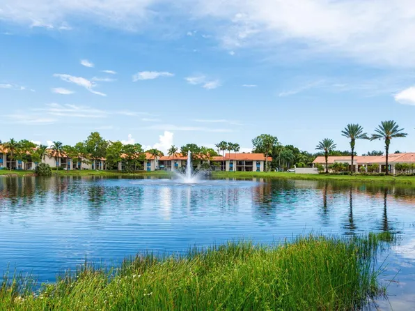 1524 Lake Crystal Drive #E, Royal Palm Beach, FL 33411