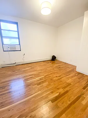 Rented by City Vista Inc | media 58