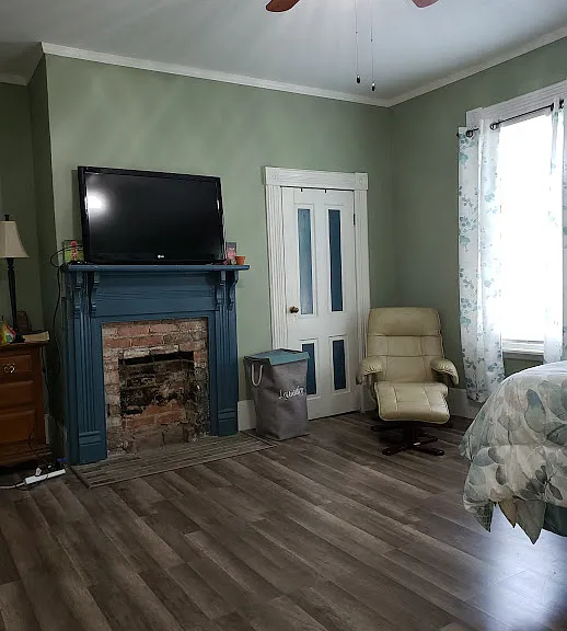 2nd bedroom fireplace