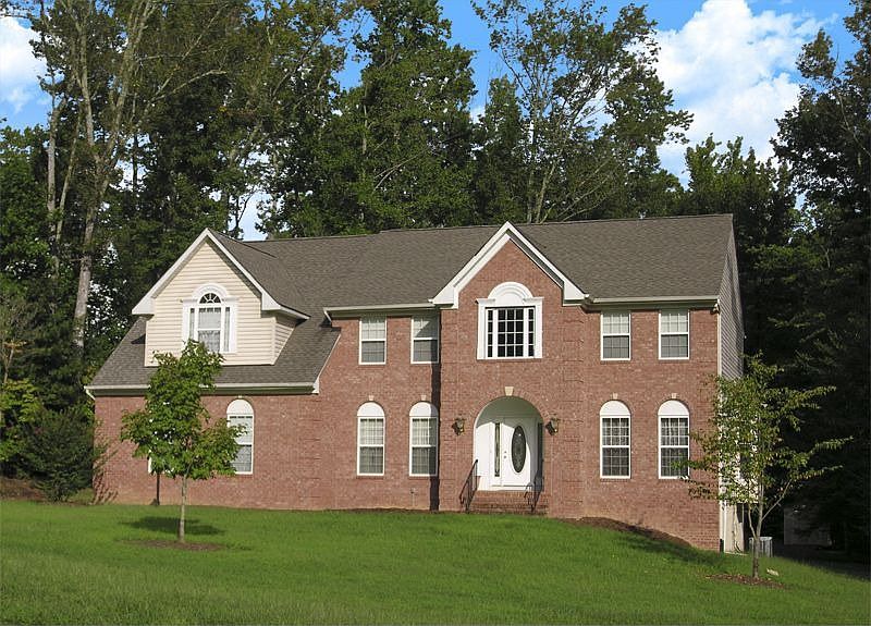 1st image of 30 Poplar View Dr