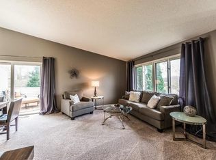 3840 Laurel Ct, Eagan, MN 55122