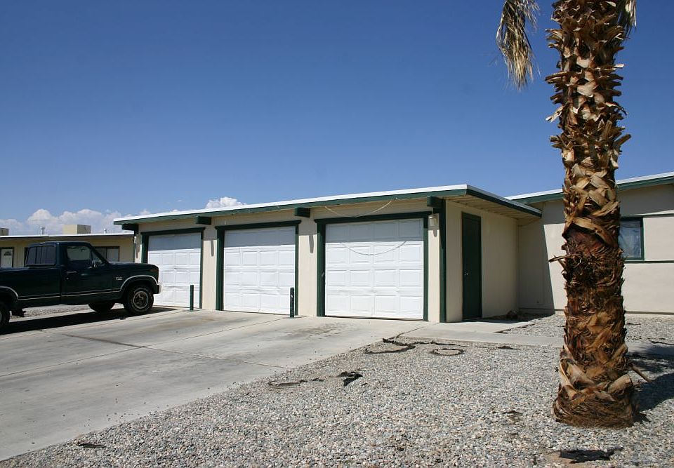 2nd image of 212 Sand Dune Ln