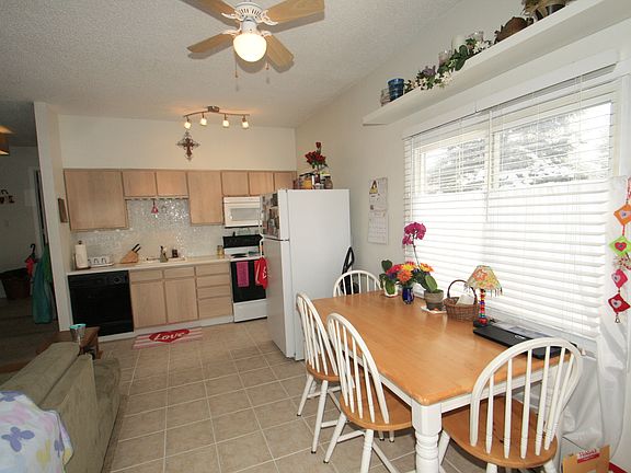 4th image of 58 Summit Dr Unit 11