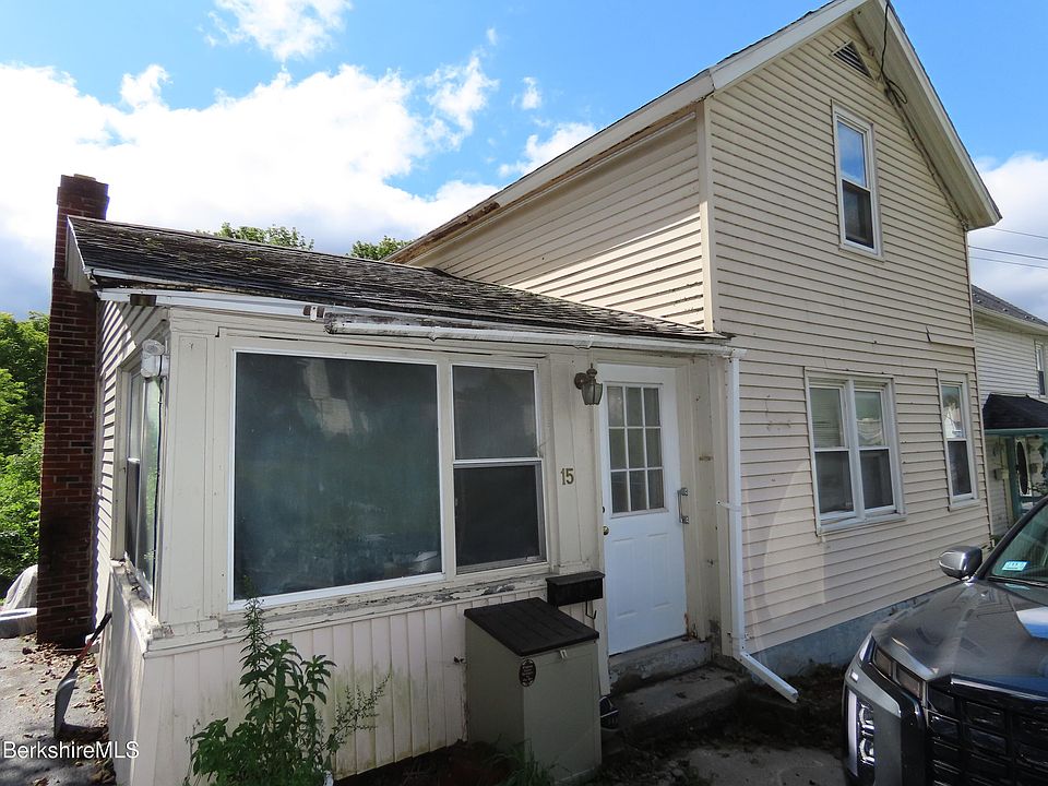 1st image of 15 Meadow St