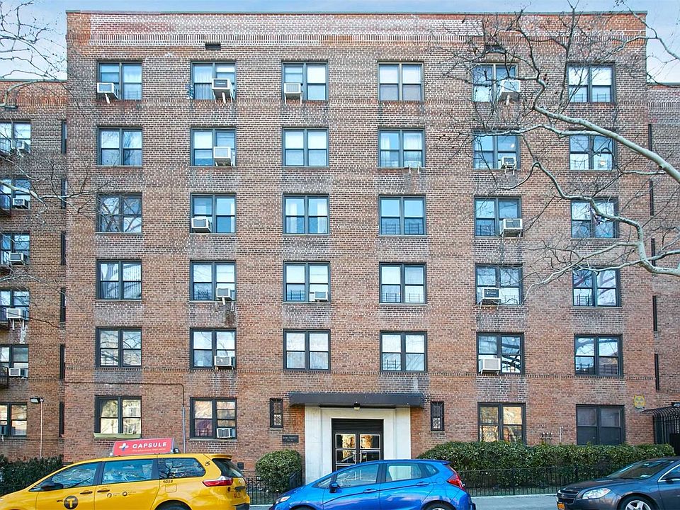 1st image of 10212 65th Ave #B32