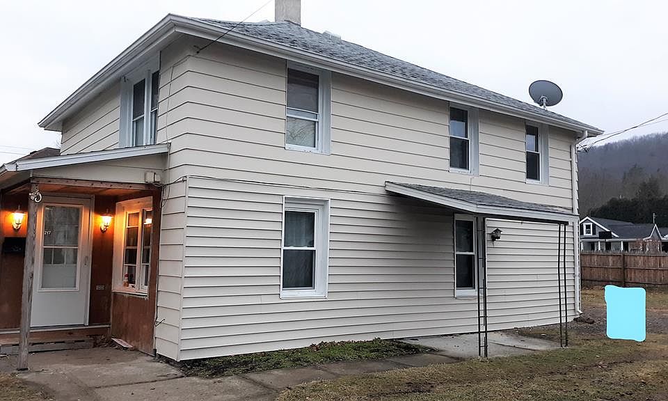 1st image of 217 W 9th St