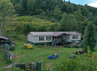 538 Peter Cave Rd, Spencer, WV 25276