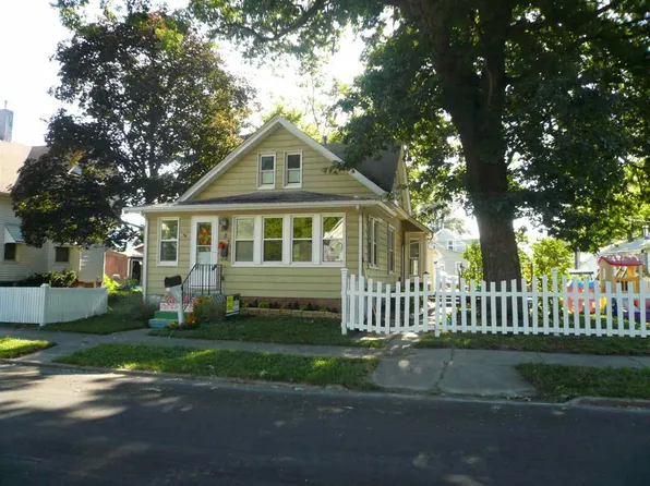 1227 37th St, Rock Island, IL 61201