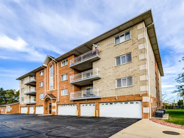 6600 W 87th St APT 3SW, Burbank, IL 60459