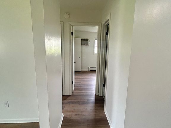 3rd image of 670 56th St SE #3