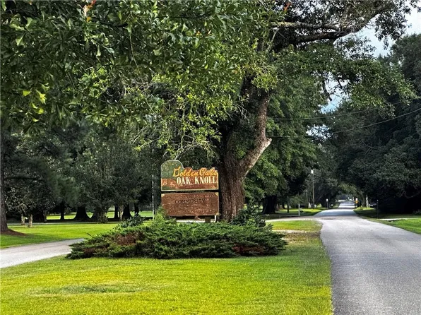 Holly Ct, Abita Springs, LA 70420