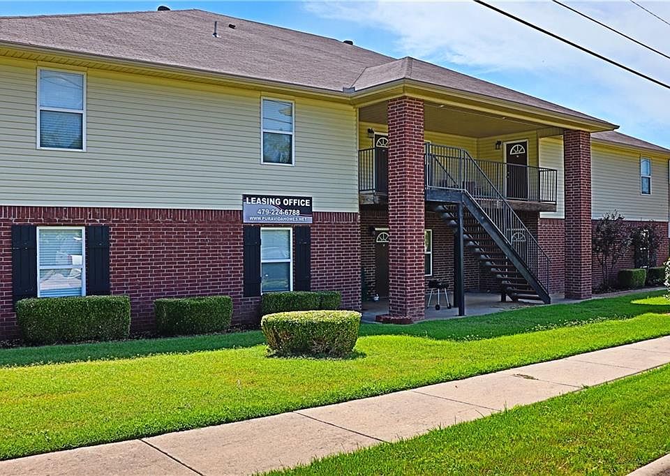 1st image of 7805 Blue Jay Ln #11