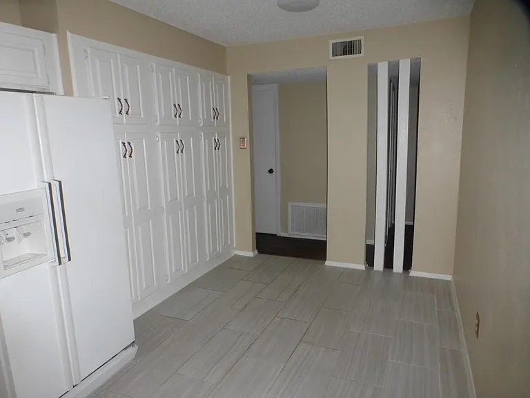 2905 Raintree Dr — Photo 12
