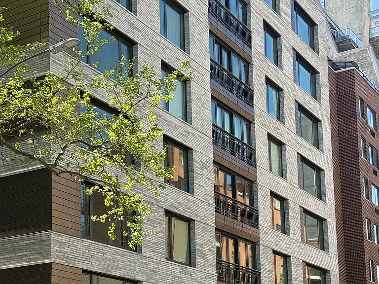 428 W 19th St #7C — Photo 8