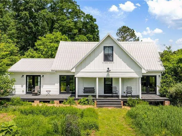 10975 Hutcheson Ferry Rd, Chattahoochee Hills, GA 30268