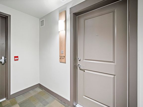 4th image of 20487 65th Ave #B207