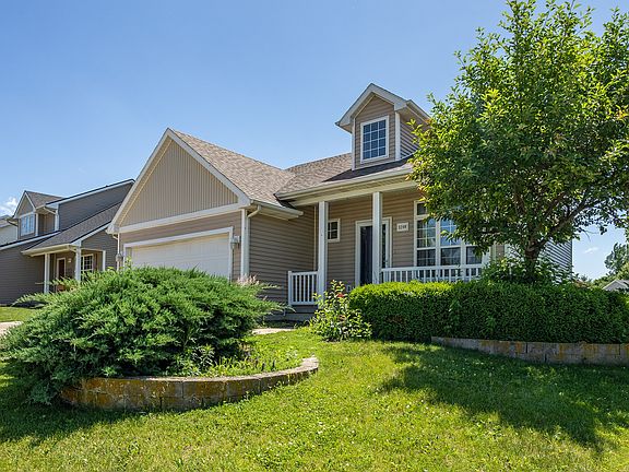 2nd image of 3208 SW Olde Ivy Cir