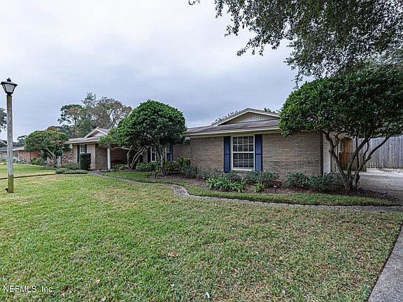 3rd image of 3694 S Hoover Ln