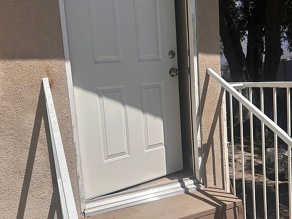 2nd image of 1685 N Eucalyptus Ave #Adu