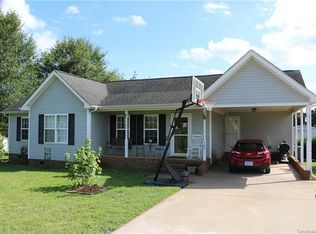 105 Lakeview Dr, Shelby, NC 28152